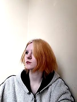 NinaParri online show from April 8, 2026, 3:41 am