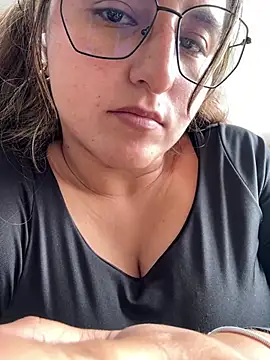 Snapshot of rafaella_stefano chatting on July 1, 2026, 3:23 pm rafaella stefano online show from July 1, 2026, 3:23 pm