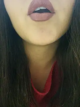 rafaella stefano online show from March 31, 2026, 11:51 pm