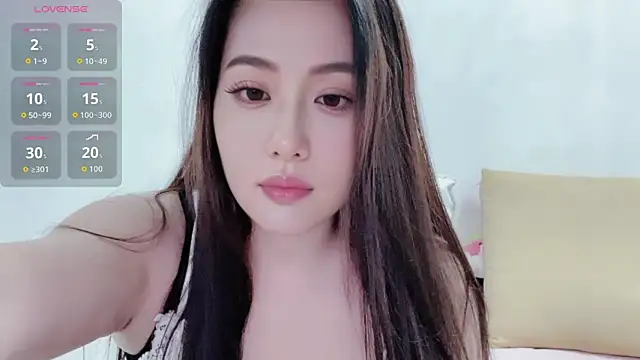 Mumu689 online show from April 12, 2026, 7:11 am