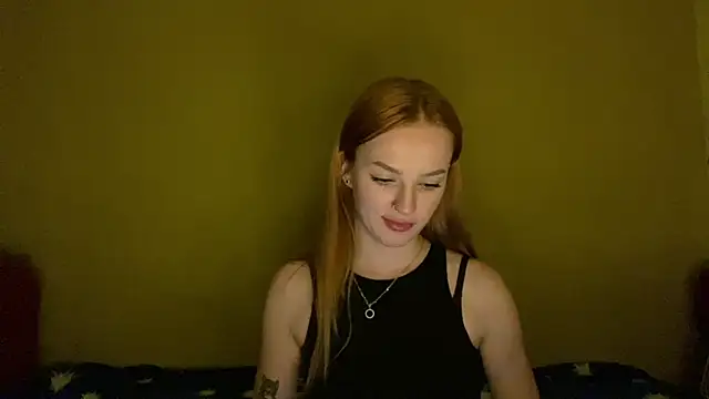 EvaKapnist online show from May 26, 2026, 7:12 pm
