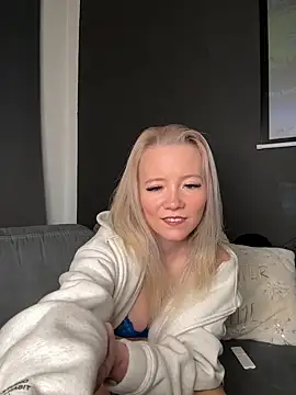 KatharinaGold online show from April 14, 2026, 9:36 am