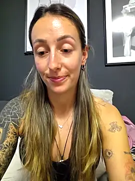 NicoleKaiser online show from April 19, 2026, 6:10 pm