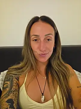 Snapshot of NicoleKaiser chatting on July 24, 2026, 7:21 pm NicoleKaiser online show from July 24, 2026, 7:21 pm
