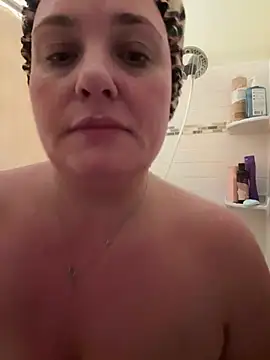 1SexyQueen online show from April 2, 2026, 5:30 pm