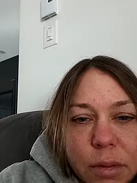 Couple qc online show from March 22, 2026, 3:57 pm