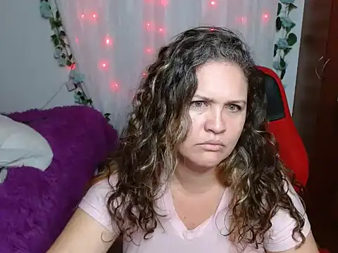 venecasexy45 online show from April 9, 2026, 8:20 am