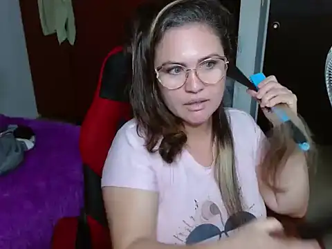 venecasexy45 online show from April 5, 2026, 11:06 am