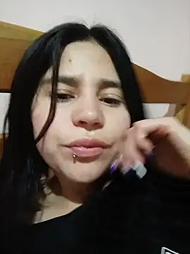 Snapshot of Cata_black chatting on July 11, 2026, 10:04 am Cata black online show from July 11, 2026, 10:04 am
