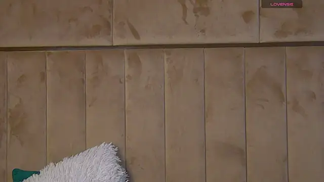 AllissonCameron online show from April 16, 2026, 9:39 pm