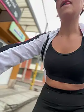 Queen Scatlett online show from April 5, 2026, 1:07 pm