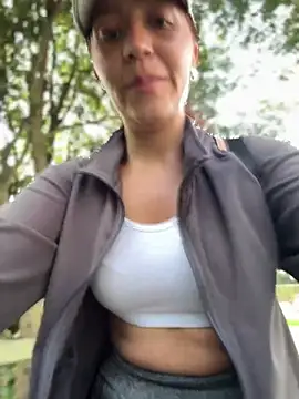 Queen Scatlett online show from March 26, 2026, 1:20 pm