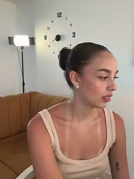 Lauren Storm online show from March 24, 2026, 5:13 pm