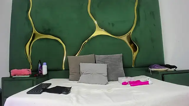 taty sexxx online show from March 28, 2026, 1:45 pm