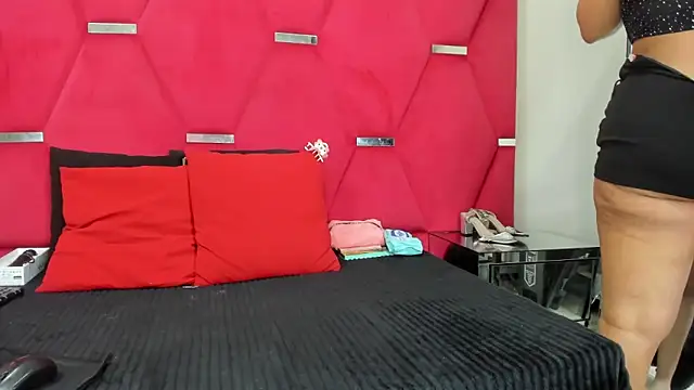 Snapshot of taty_sexxx chatting on May 22, 2026, 12:58 pm taty sexxx online show from May 22, 2026, 12:58 pm