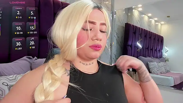 milamonroyy online show from April 16, 2026, 4:24 am