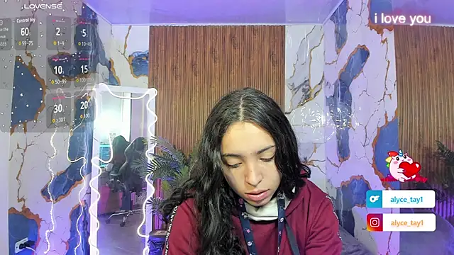 Alyce tay1 online show from April 17, 2026, 11:24 am