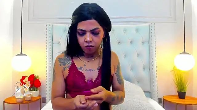 Snapshot of MiiaRestrepo chatting on April 25, 2026, 12:08 pm MiiaRestrepo online show from April 25, 2026, 12:08 pm