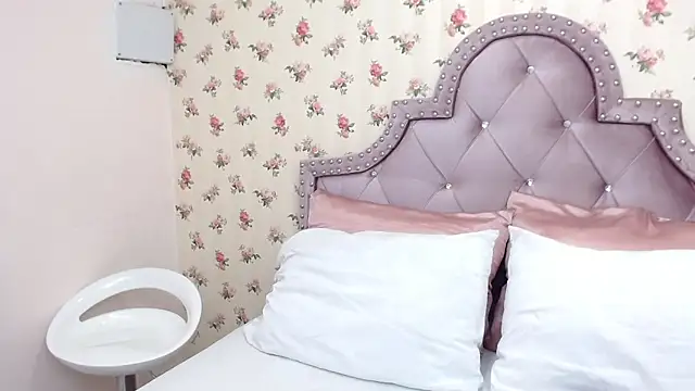 crystal watson0 online show from March 28, 2026, 1:56 pm