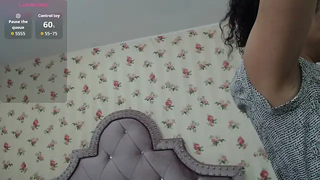 Snapshot of crystal_watson0 chatting on April 23, 2026, 1:02 pm crystal watson0 online show from April 23, 2026, 1:02 pm