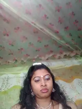 sexymoon2233 online show from March 24, 2026, 2:17 pm