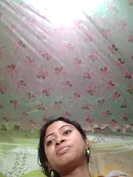 sexymoon2233 online show from March 31, 2026, 8:00 pm