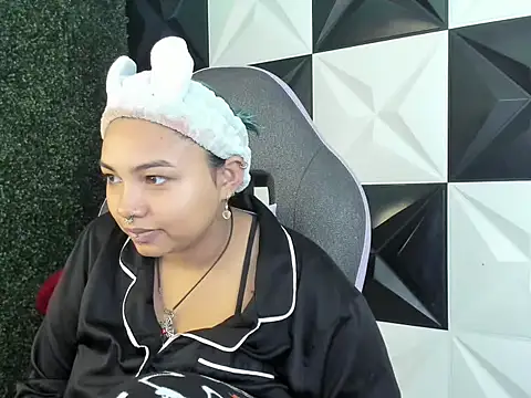 katteyes 20 online show from March 22, 2026, 7:48 pm