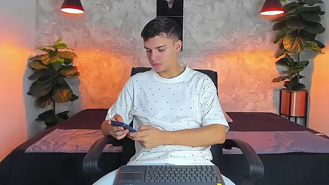 ian jacob online show from April 9, 2026, 7:09 pm