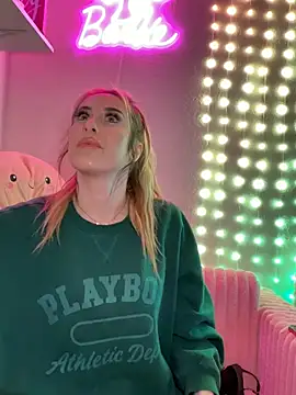 laurenlotus online show from July 15, 2026, 1:23 am
