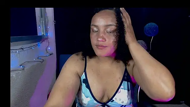 SofiaRoyal2308 online show from April 2, 2026, 3:24 am