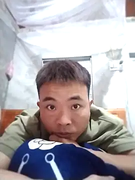 boy-pho- online show from March 19, 2026, 12:05 pm