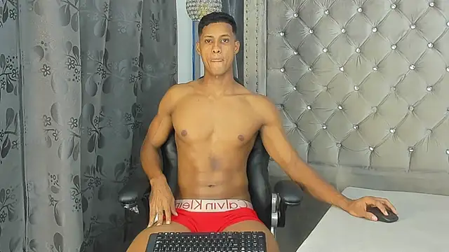 tom strong1 online show from April 13, 2026, 12:14 am