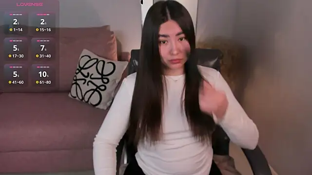 IceIcebabe  online show from April 3, 2026, 1:01 am