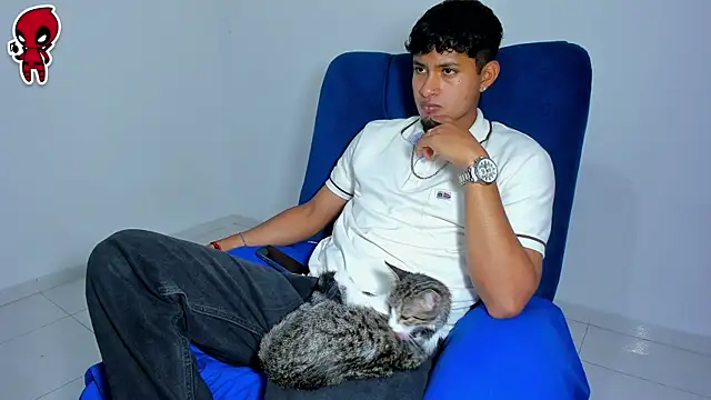 Thiago snoop online show from April 16, 2026, 2:23 am