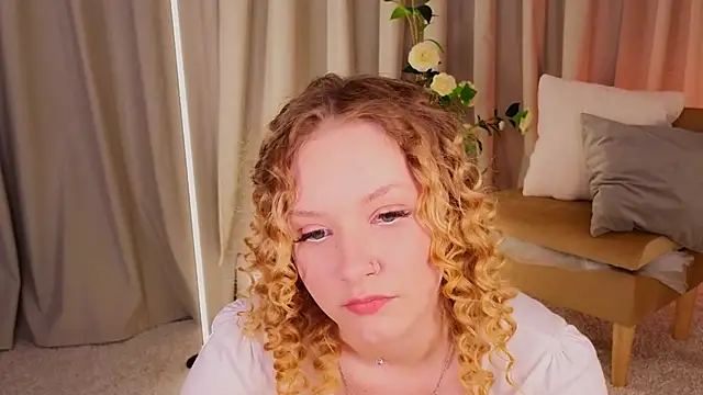 StaceyyJones online show from May 14, 2026, 9:39 am