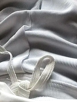 hot honey 66 online show from April 18, 2026, 5:54 am