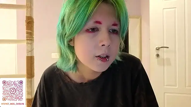 Snapshot of LittleKittenStar chatting on July 12, 2026, 8:31 pm LittleKittenStar online show from July 12, 2026, 8:31 pm