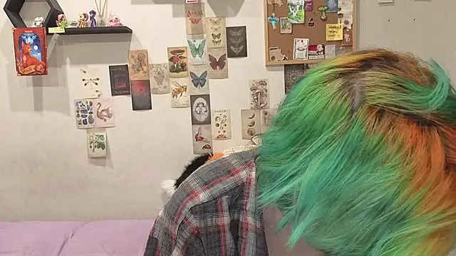 LittleKittenStar online show from May 31, 2026, 6:09 pm