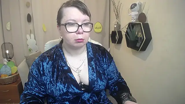 BonnnyBoobsy online show from April 8, 2026, 5:42 am