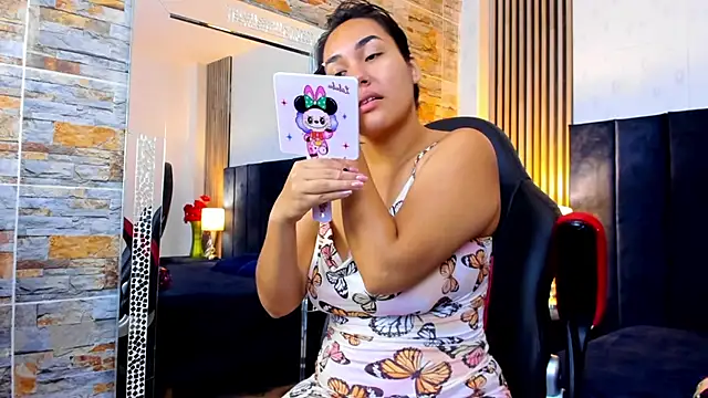 SammyEvanns  online show from April 3, 2026, 2:07 am