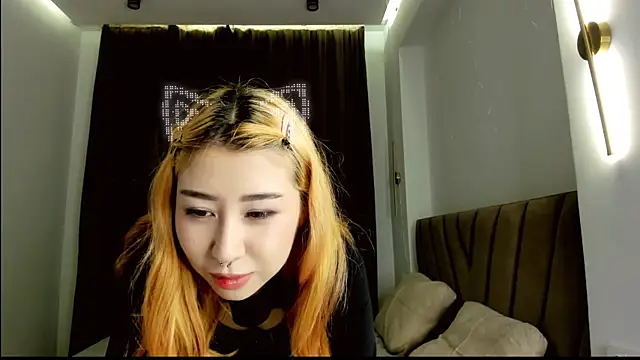 gigi meii online show from March 24, 2026, 1:22 pm