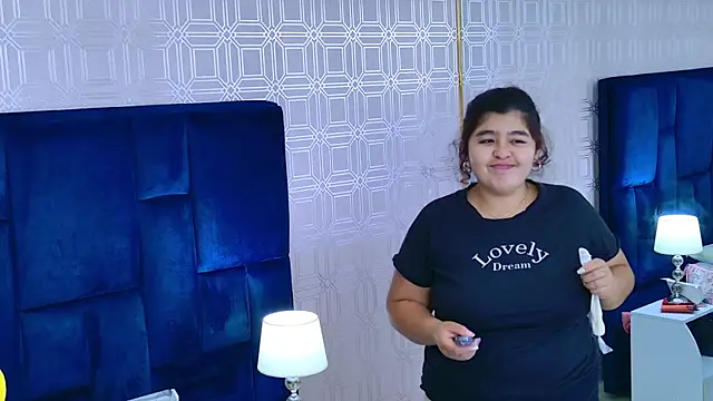 Dahlia Lee online show from April 16, 2026, 3:07 am