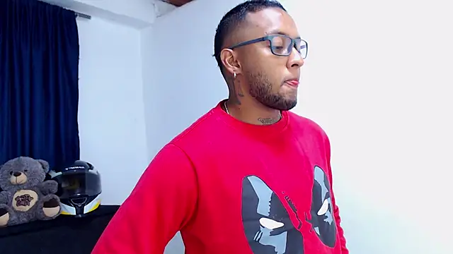 MascTyler online show from April 8, 2026, 11:28 pm