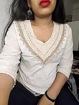 Ishika baby  online show from April 16, 2026, 8:53 pm