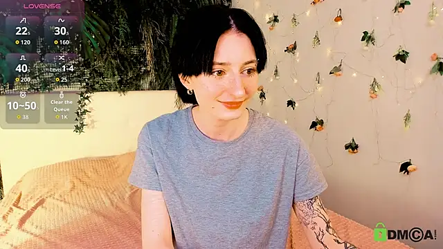 Snapshot of Kira__Cutie chatting on May 28, 2026, 9:21 pm Kira Cutie online show from May 28, 2026, 9:21 pm