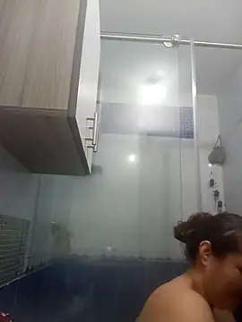 Snapshot of SabrinaVantress chatting on April 27, 2026, 10:30 pm SabrinaVantress online show from April 27, 2026, 10:30 pm