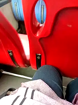 SabrinaVantress online show from April 9, 2026, 8:59 pm