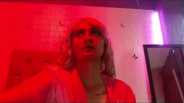 Saraa Velvett online show from March 28, 2026, 9:49 pm