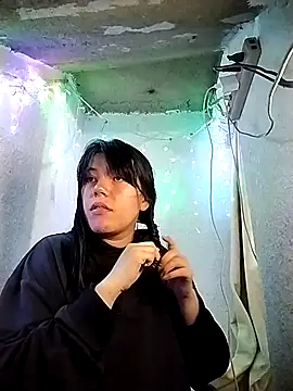 Snapshot of Moon_Thompson chatting on March 23, 2026, 11:15 pm Moon Thompson online show from March 23, 2026, 11:15 pm