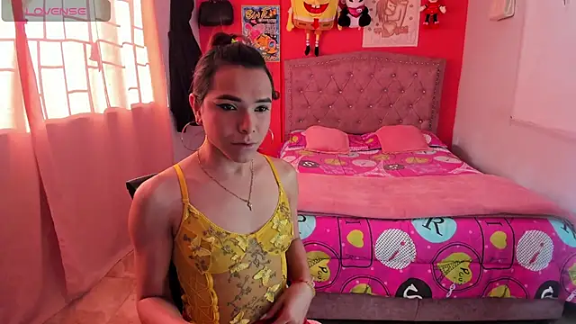 Snapshot of Sofia_Hot_Latina chatting on June 21, 2026, 9:20 pm Sofia Hot Latina online show from June 21, 2026, 9:20 pm
